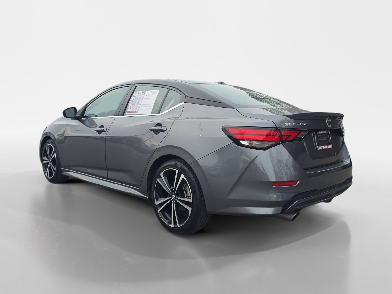 Used 2023 Nissan Sentra SR image 3