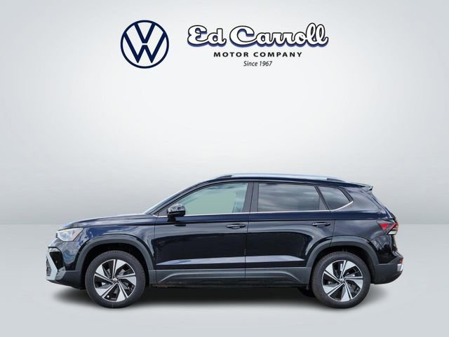 New 2025 Volkswagen Taos SE image 2