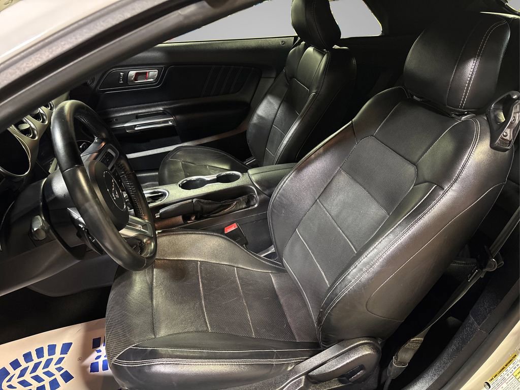 Used 2020 Ford Mustang GT Premium image 9