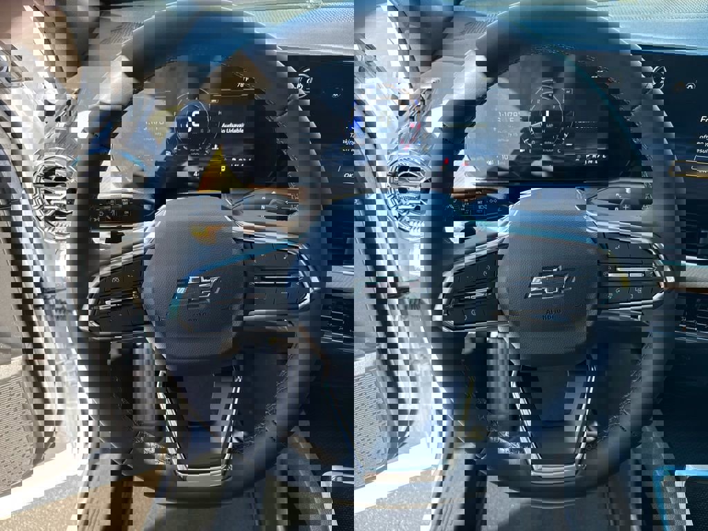 New 2026 Chevrolet Equinox ACTIV w/ Convenience Package III image 12