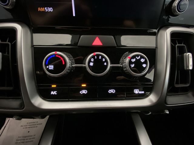 Used 2023 Kia Sorento LX image 18