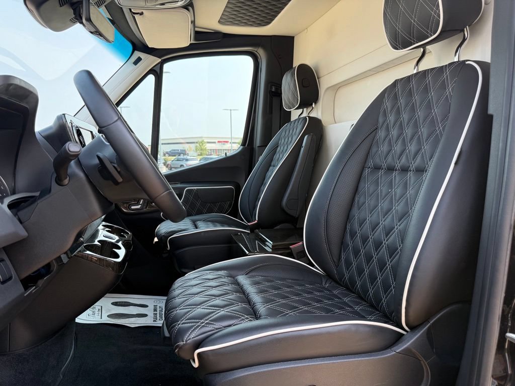 Used 2023 Mercedes-Benz Sprinter 3500 image 55