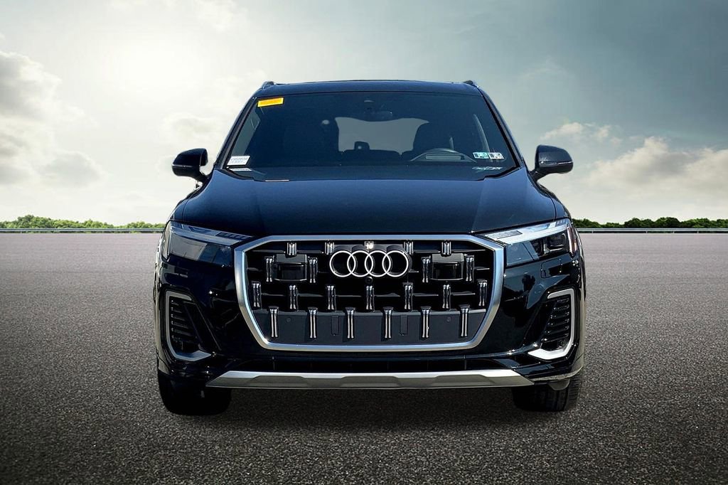Certified 2025 Audi Q7 3.0T Prestige w/ Prestige Package image 3