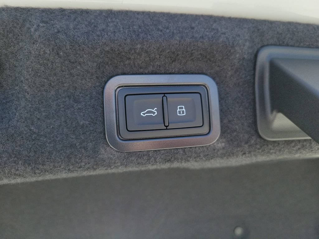 New 2026 Audi A6 Premium Plus AWD/4WD image 31