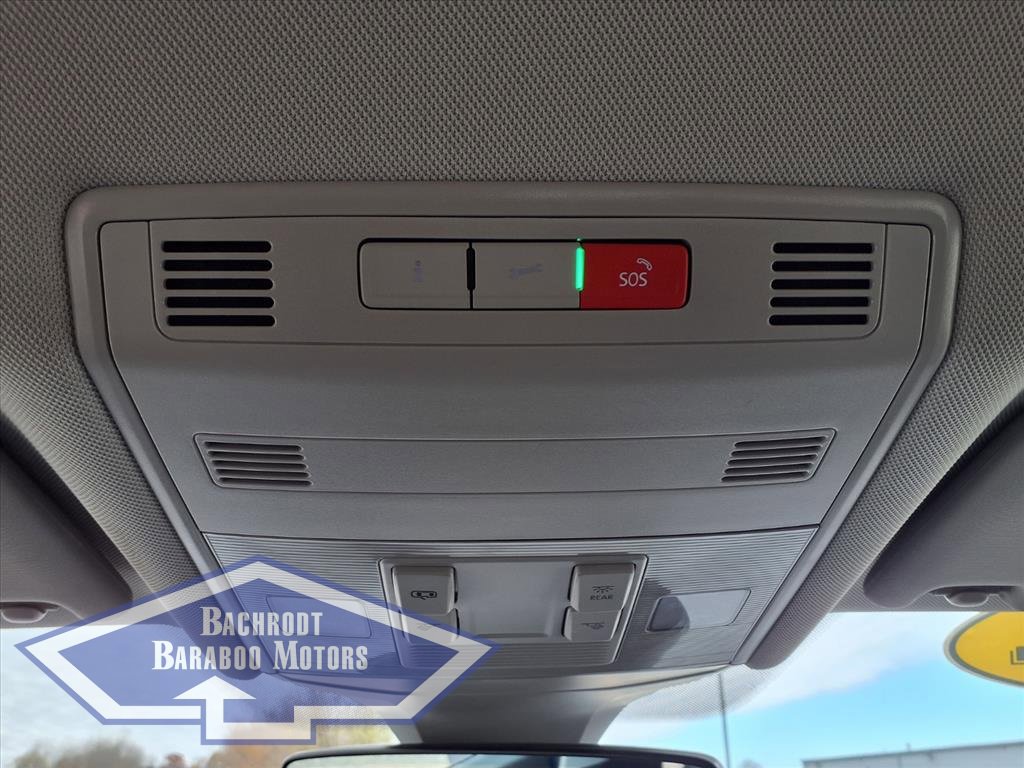 Used 2024 Volkswagen Jetta SE image 22