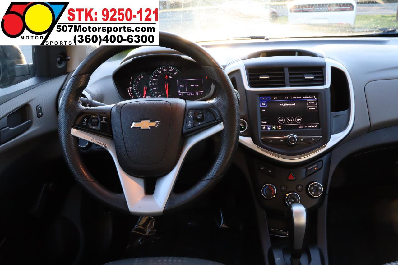 Used 2020 Chevrolet Sonic LT image 18