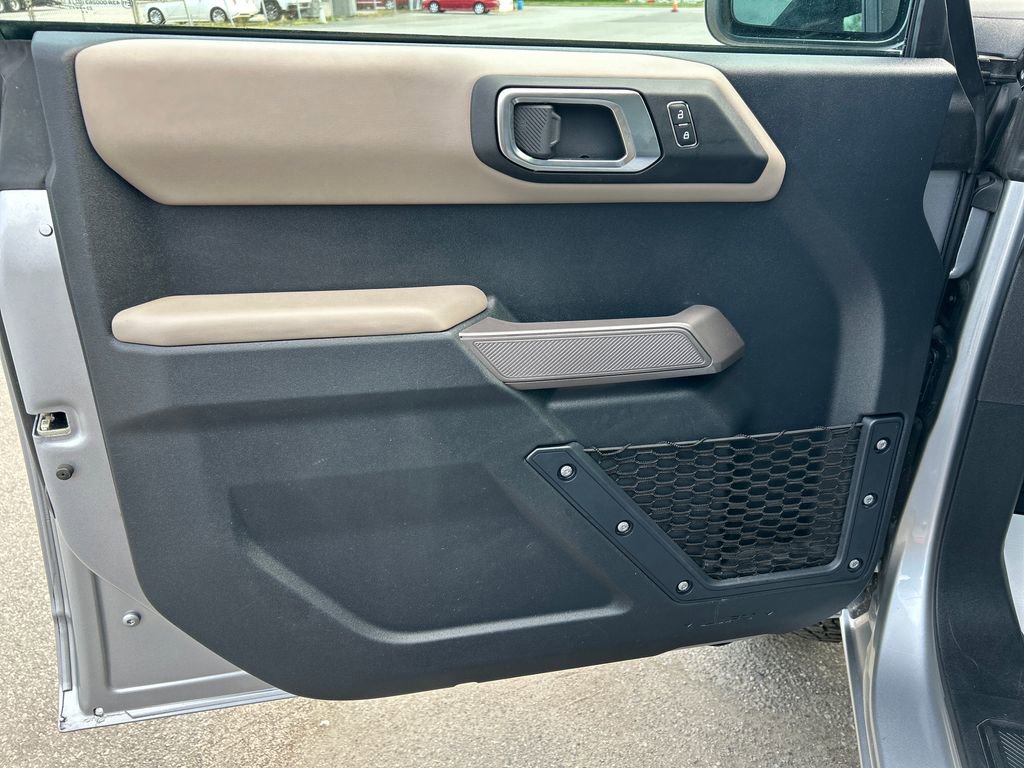 Used 2023 Ford Bronco Wildtrak image 12