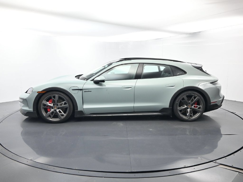 Certified 2025 Porsche Taycan 4S AWD/4WD image 2
