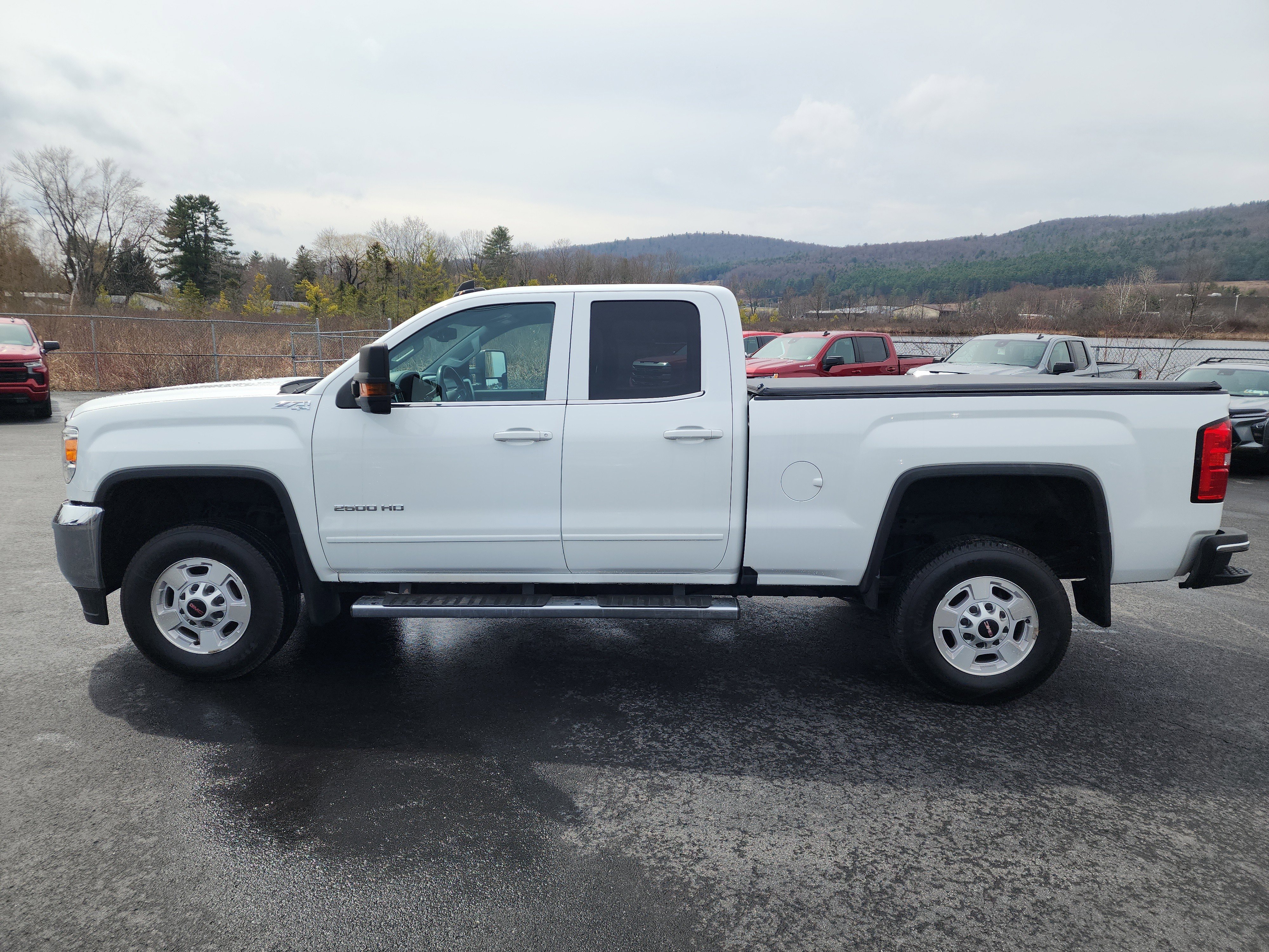 Used 2019 GMC Sierra 2500 SLE image 5