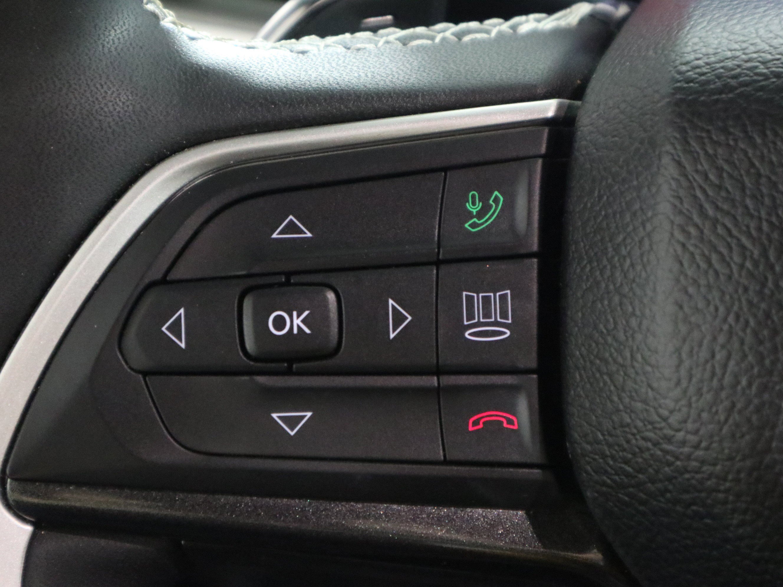 Used 2023 Jeep Grand Cherokee Altitude image 29