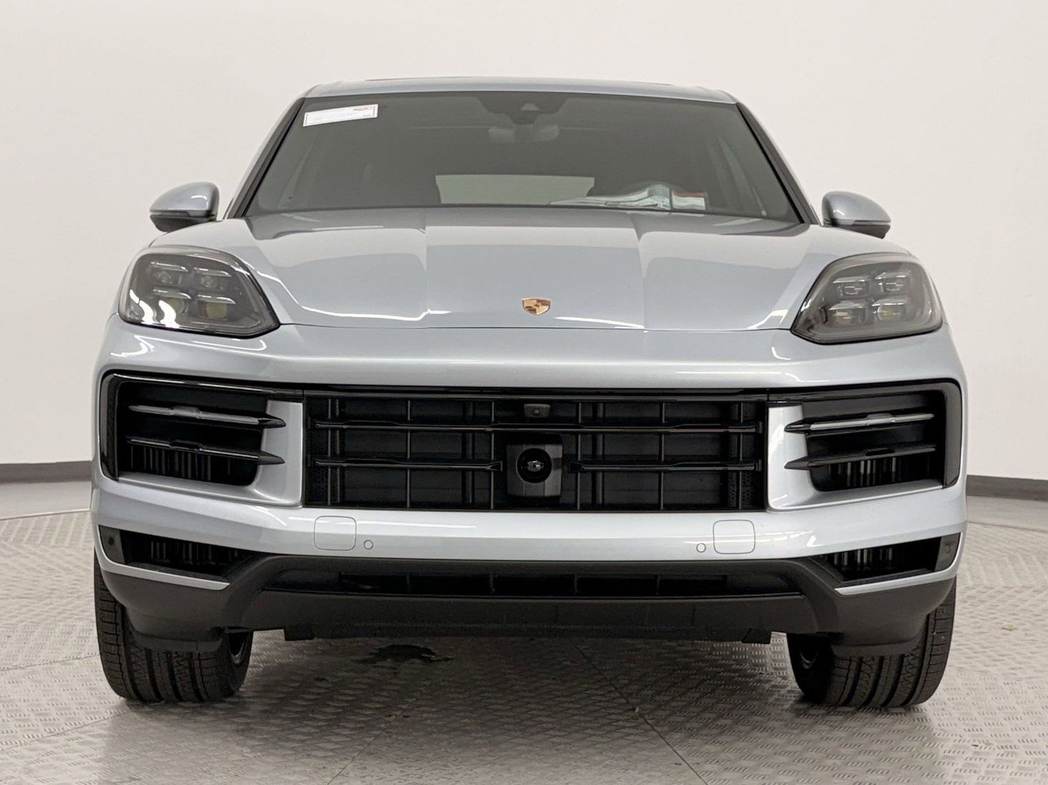 Used 2025 Porsche Cayenne image 6