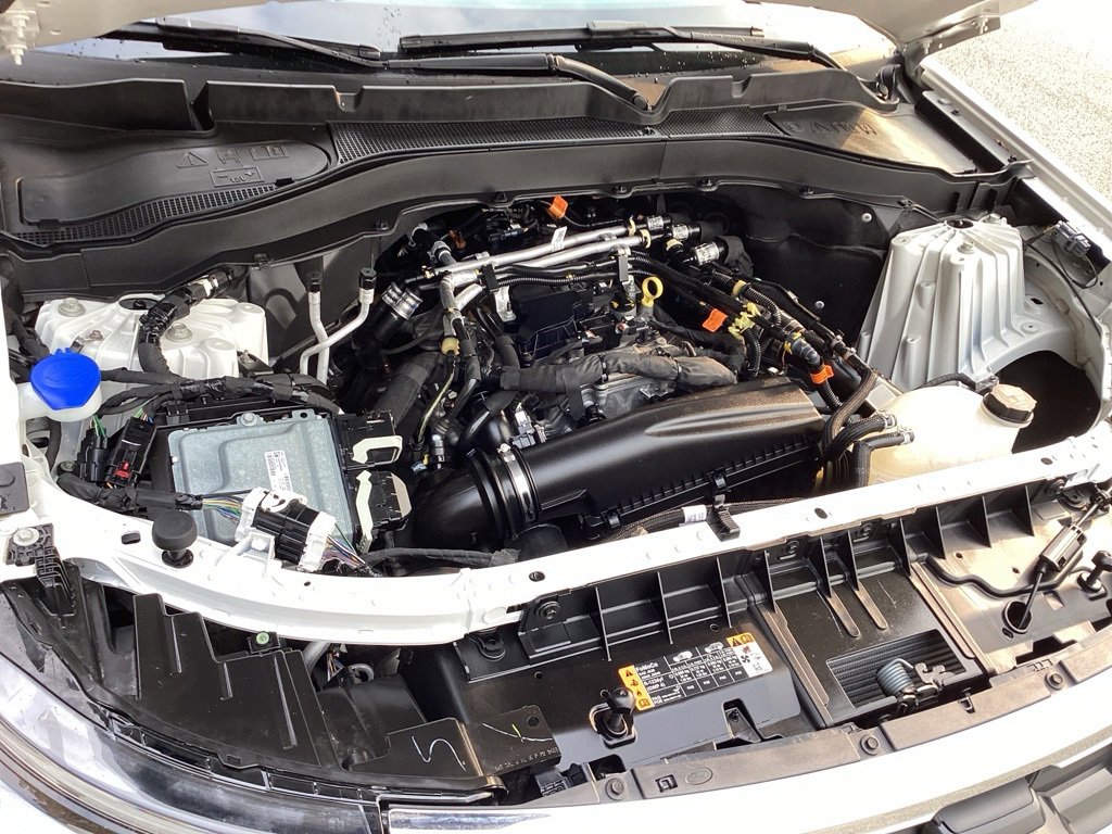 Used 2025 Ford Explorer Active w/ Active Comfort Package image 23