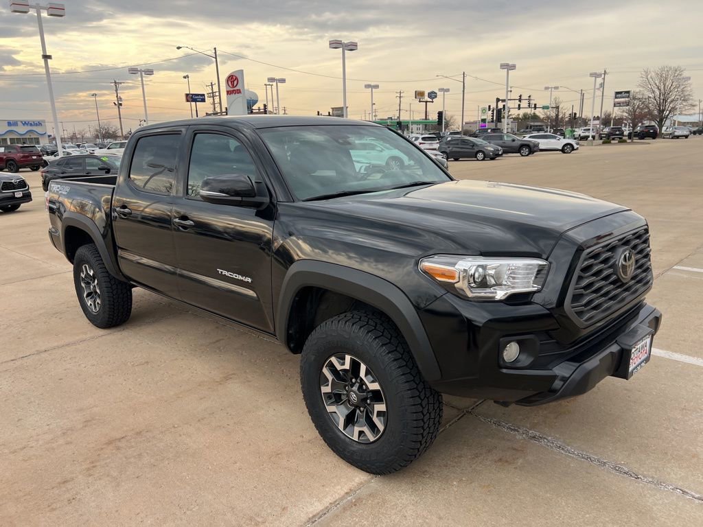 Used 2023 Toyota Tacoma TRD Off-Road w/ Technology Package image 38
