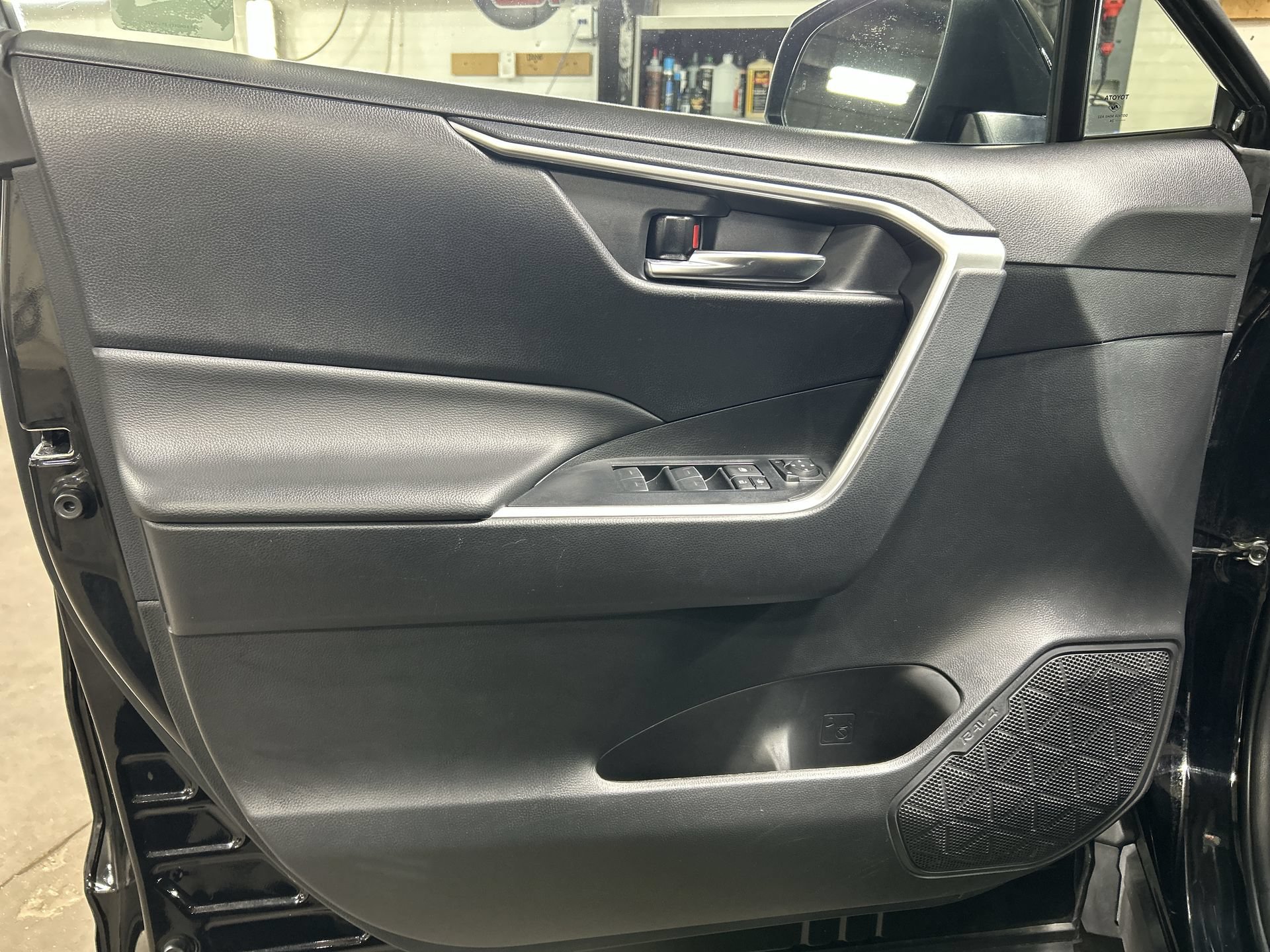 Used 2024 Toyota RAV4 XLE w/ Weather Package AWD/4WD image 23