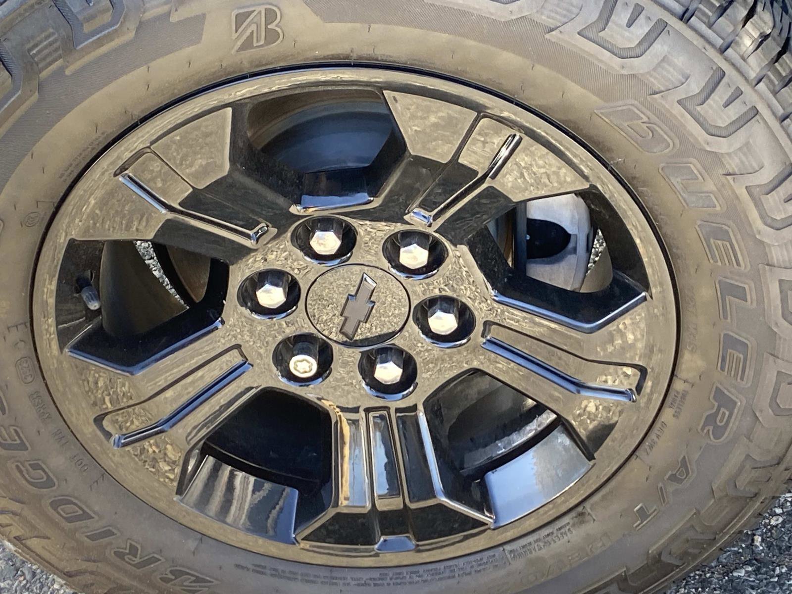 Used 2018 Chevrolet Tahoe LT w/ Luxury Package image 28