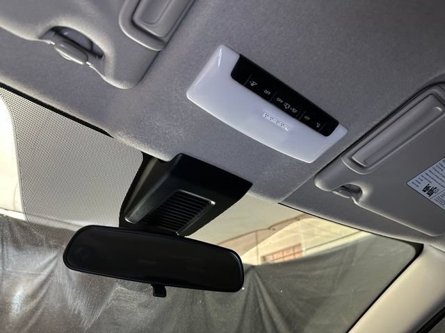 New 2025 Nissan Kicks Play S FWD image 32