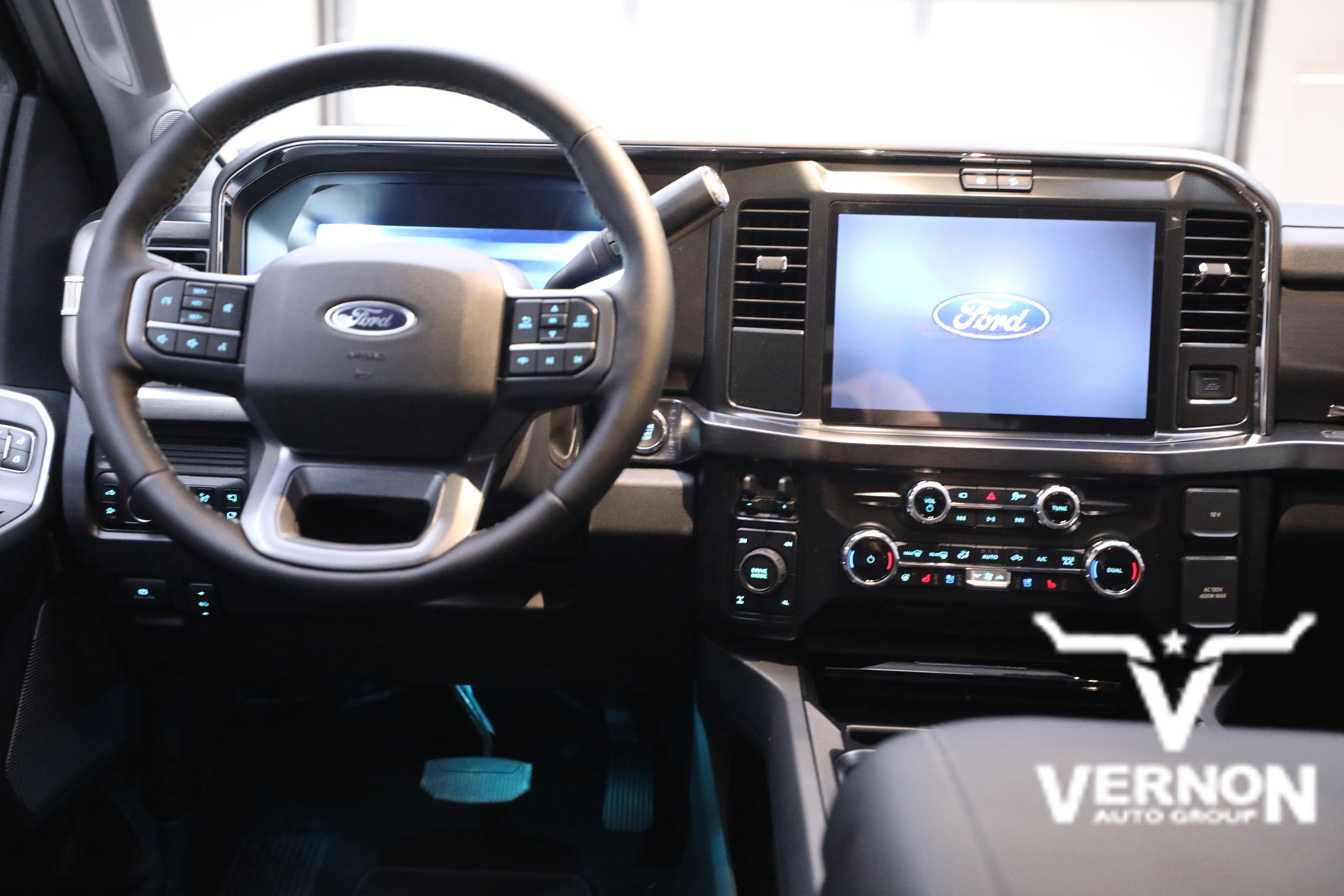 New 2026 Ford F250 Lariat w/ Chrome Package image 20