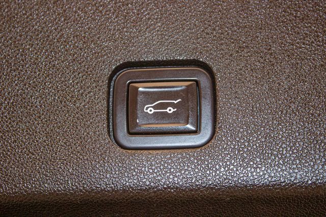 Used 2020 Cadillac XT6 Premium Luxury image 17