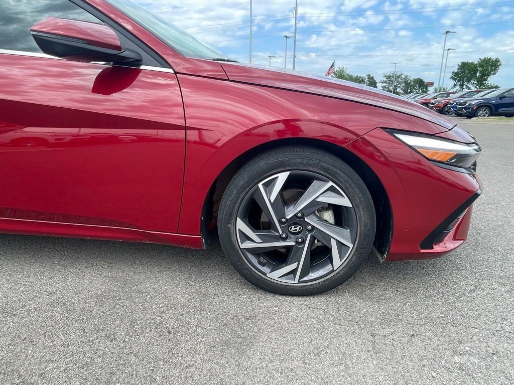 Used 2024 Hyundai Elantra Limited FWD image 33