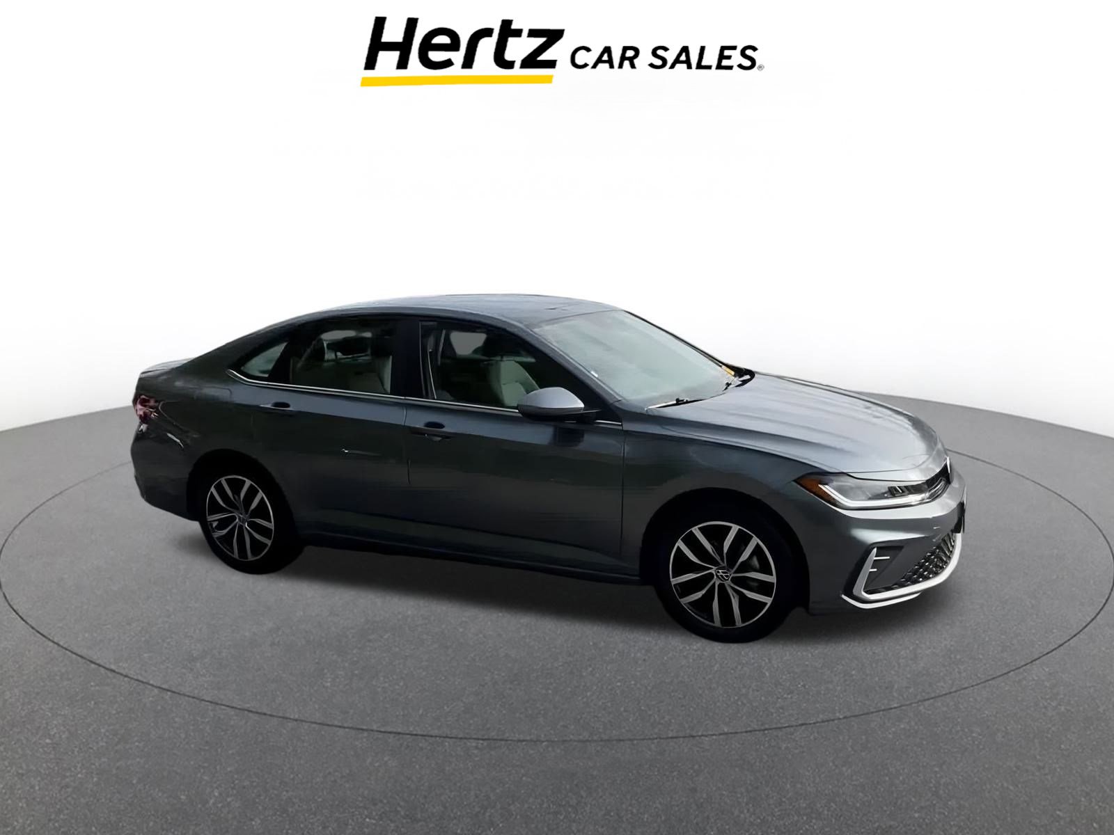 Used 2025 Volkswagen Jetta SE image 1