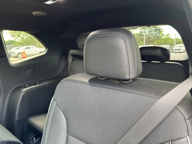 Used 2026 Buick Enclave Preferred w/ Power Package FWD image 6