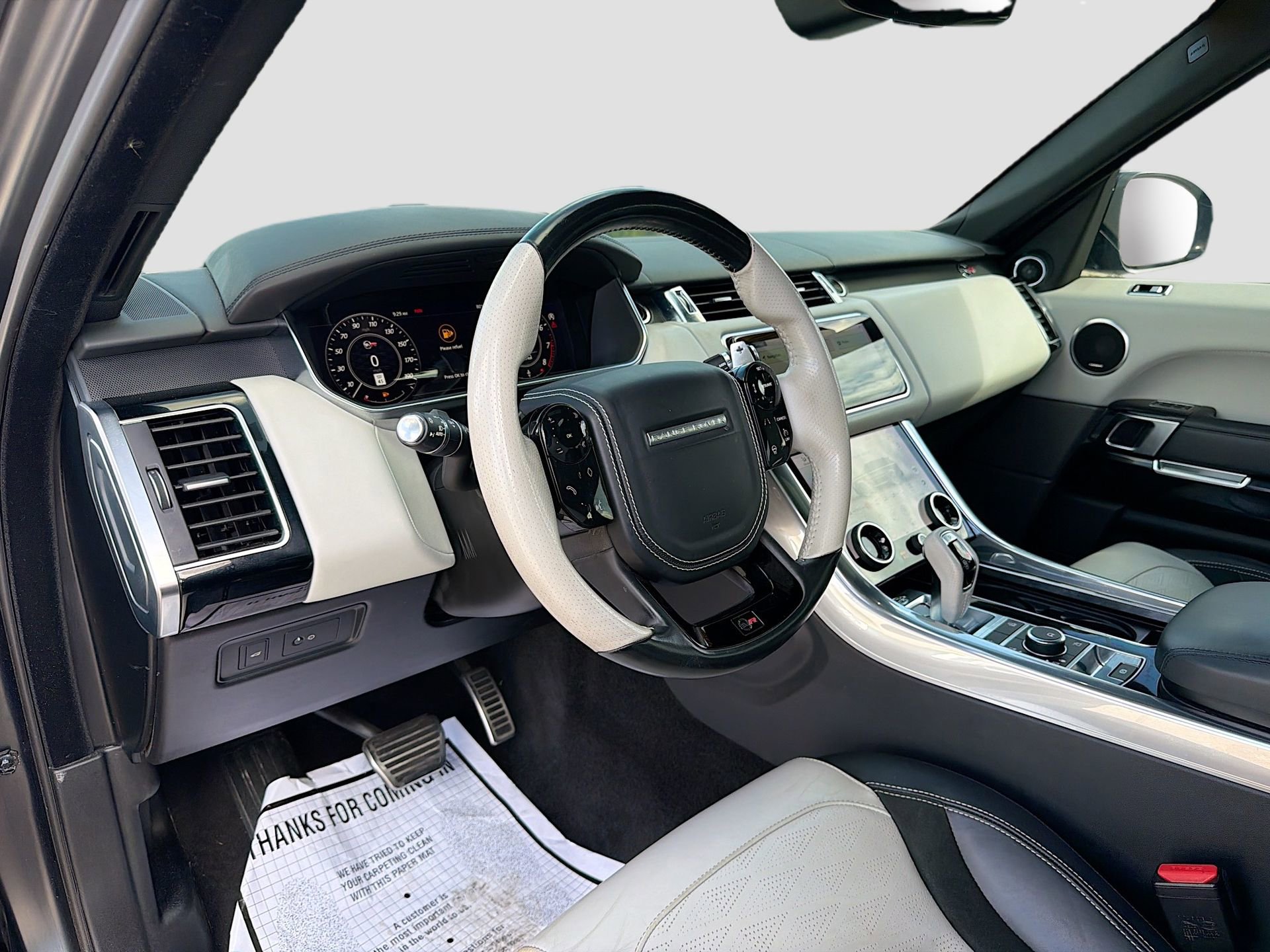 Used 2020 Land Rover Range Rover Sport SVR image 26