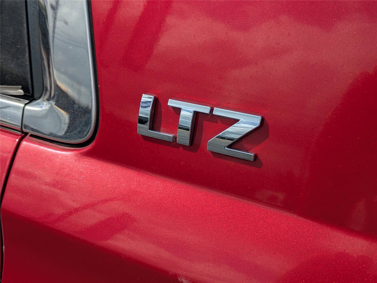 Used 2015 Chevrolet Tahoe LTZ RWD image 40