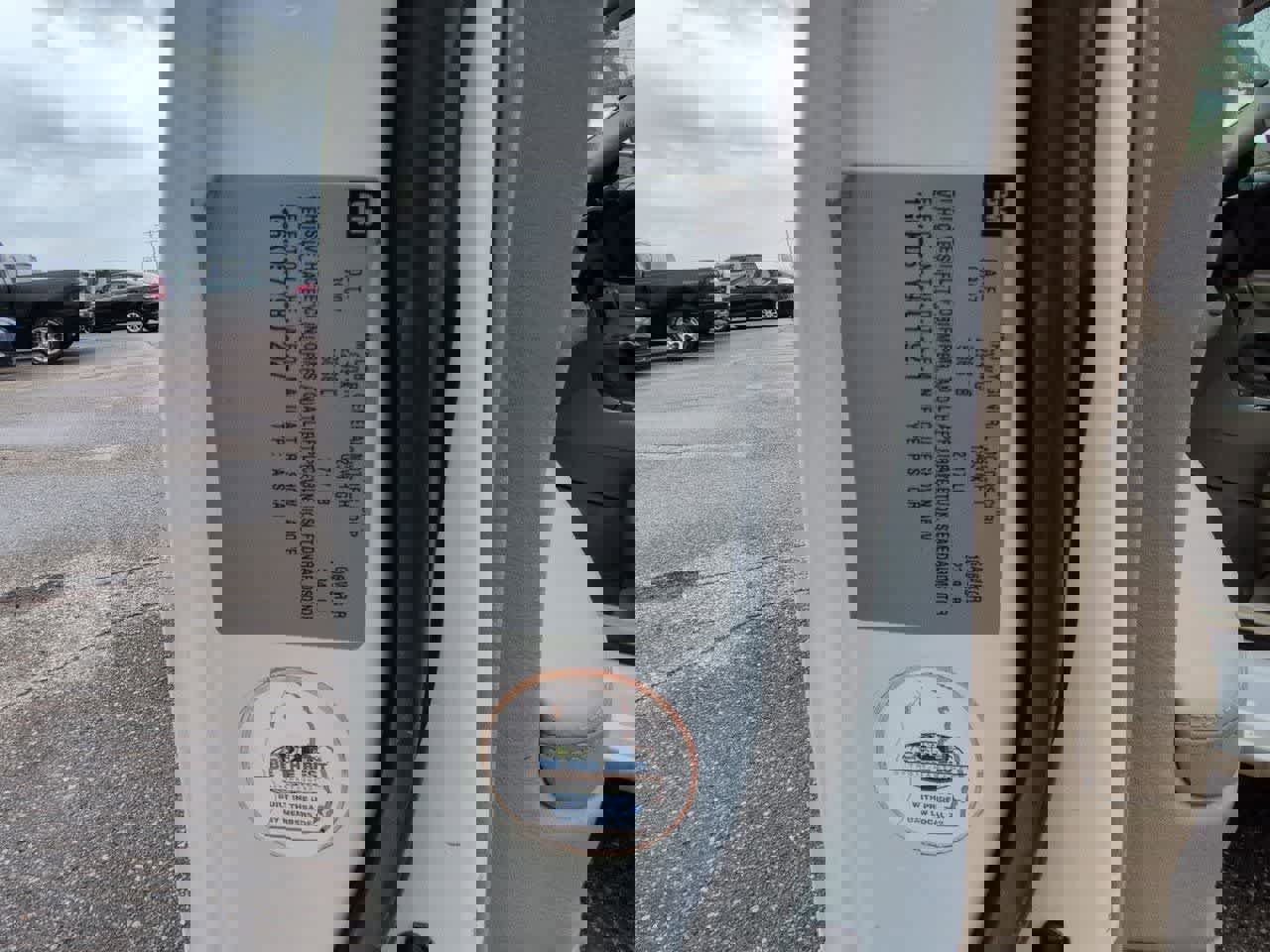 Used 2008 Cadillac DTS w/ Sun And Sound Package image 29