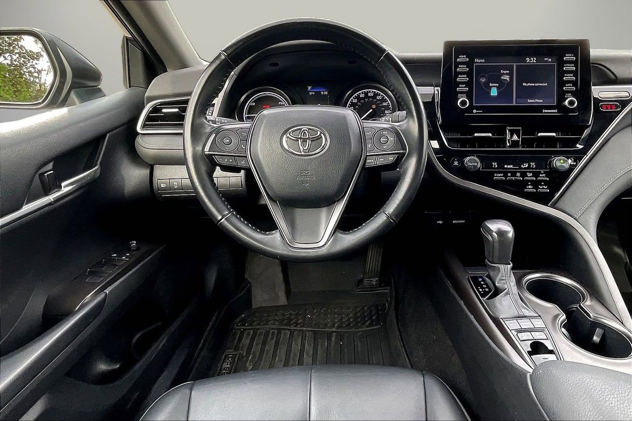 Used 2022 Toyota Camry SE FWD image 12
