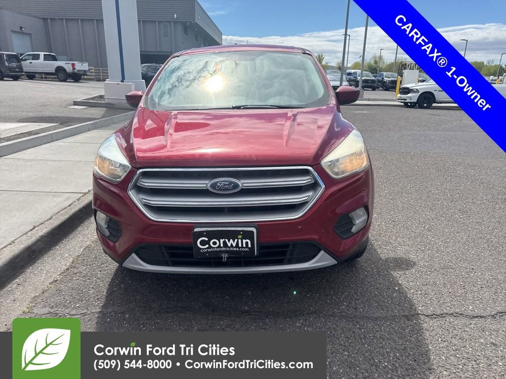 Used 2017 Ford Escape SE image 5