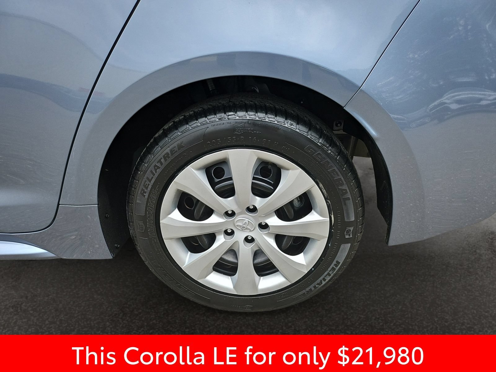 Used 2023 Toyota Corolla LE FWD image 46
