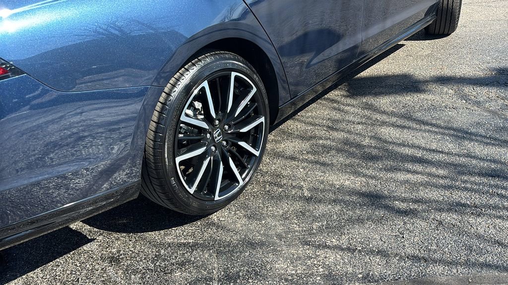 Certified 2025 Honda Accord Touring image 8