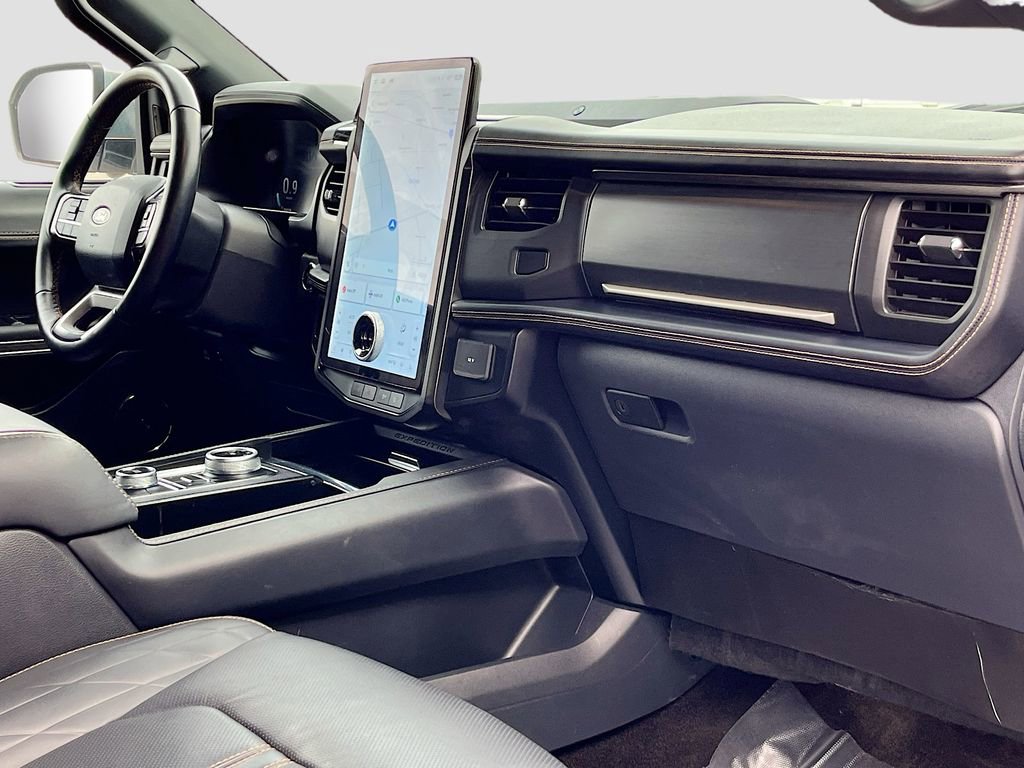 Used 2023 Ford Expedition Max Platinum AWD/4WD image 33