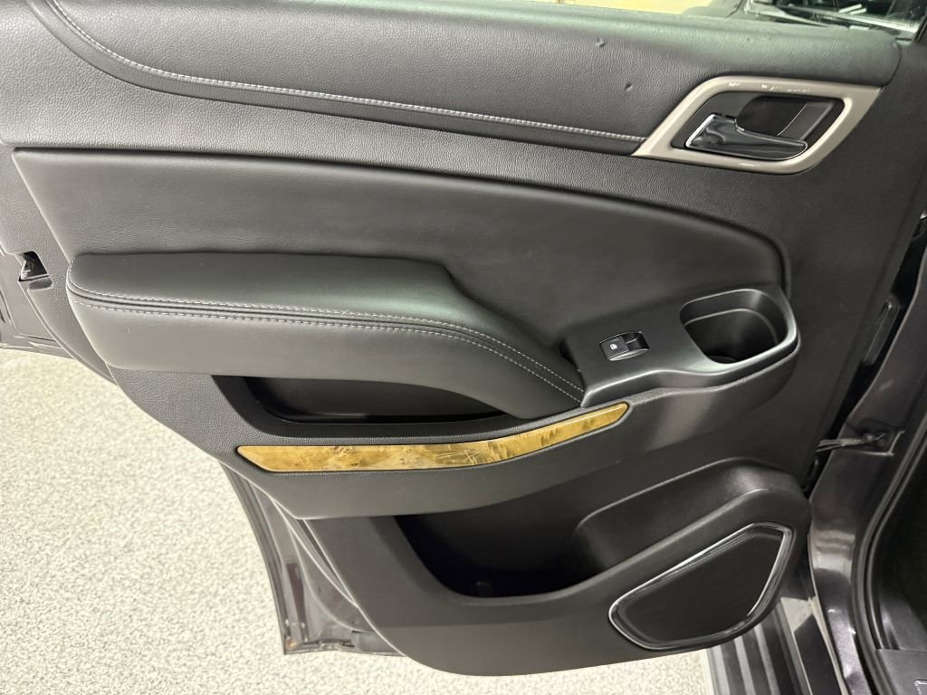 Used 2017 GMC Yukon Denali w/ Open Road Package image 31