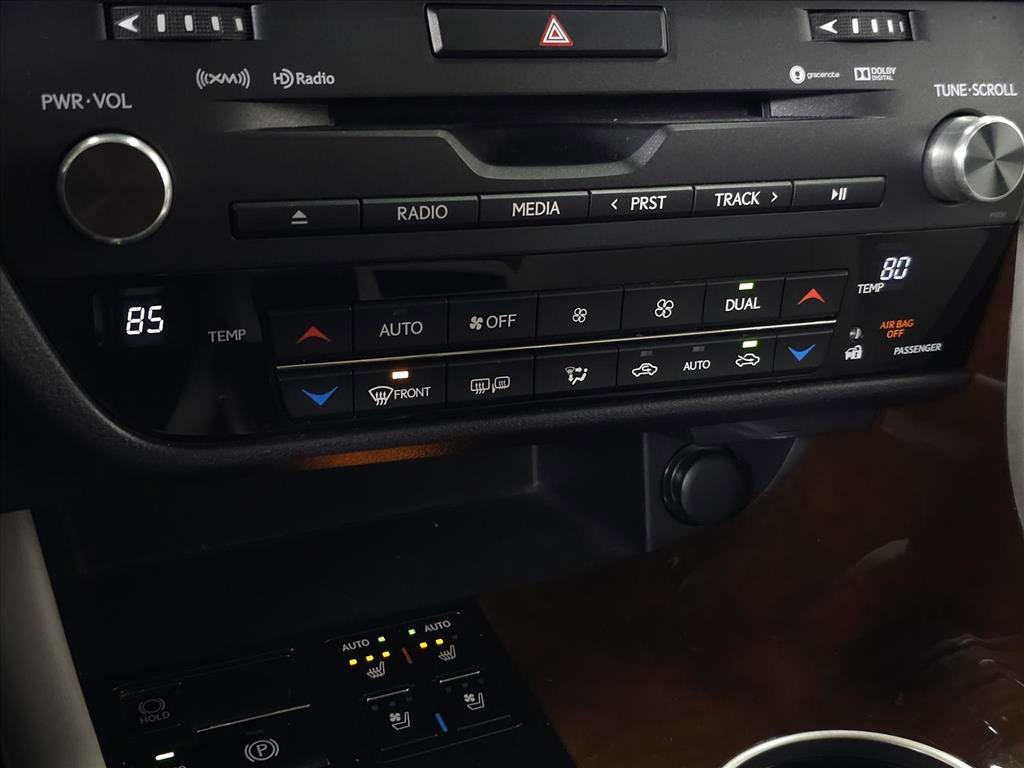 Used 2018 Lexus RX 450h AWD image 31