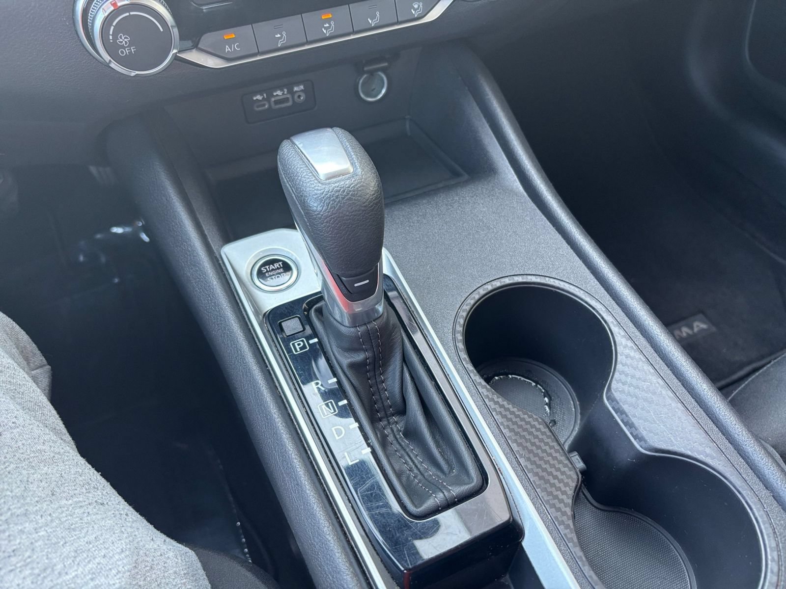 Used 2025 Nissan Altima 2.5 SV FWD image 41