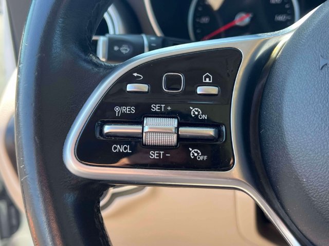 Used 2022 Mercedes-Benz GLC 300 4MATIC w/ Premium Package Lite image 22