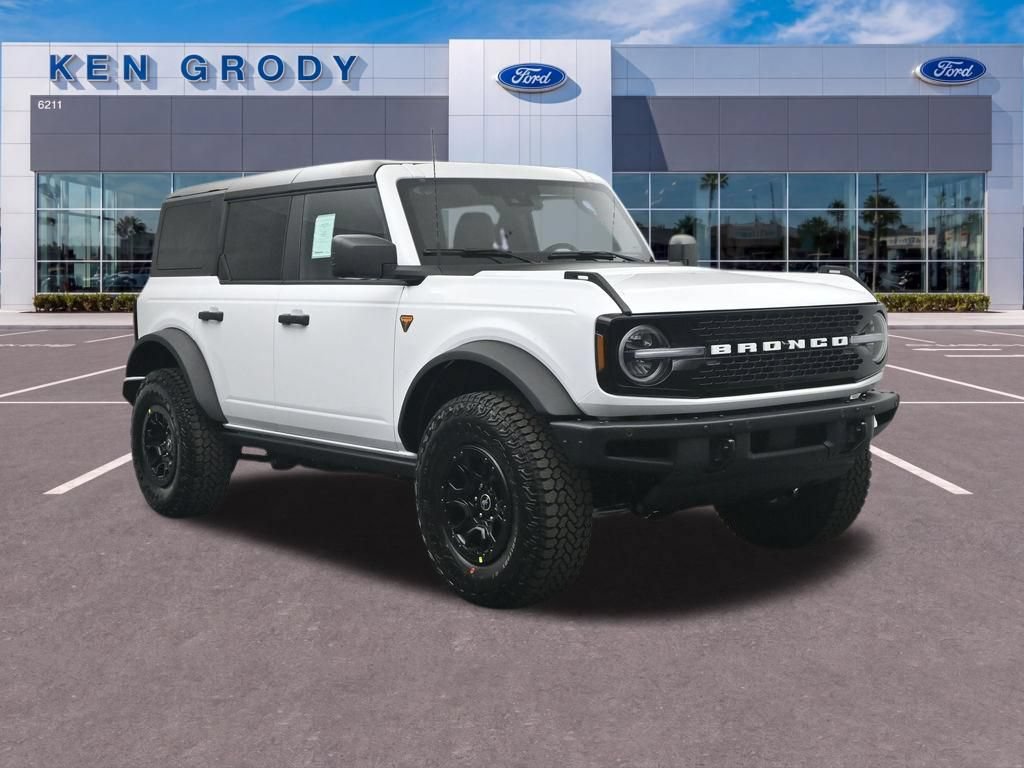 New 2026 Ford Bronco Badlands w/ Wildtrak Package