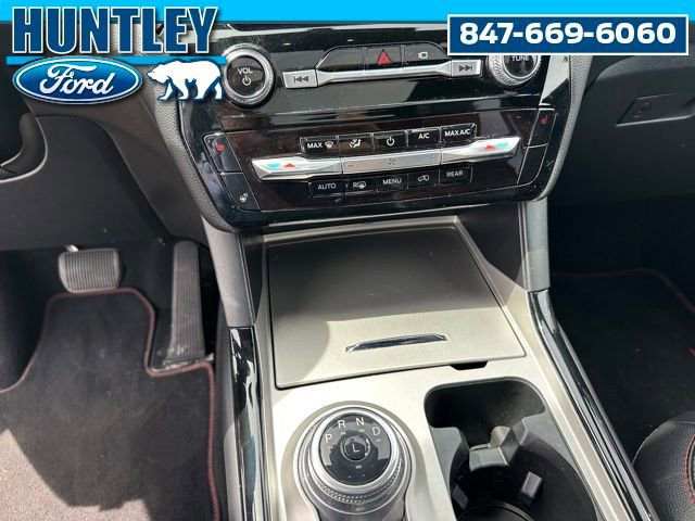 Used 2023 Ford Explorer ST-Line w/ Class IV Trailer Tow Package AWD/4WD image 25