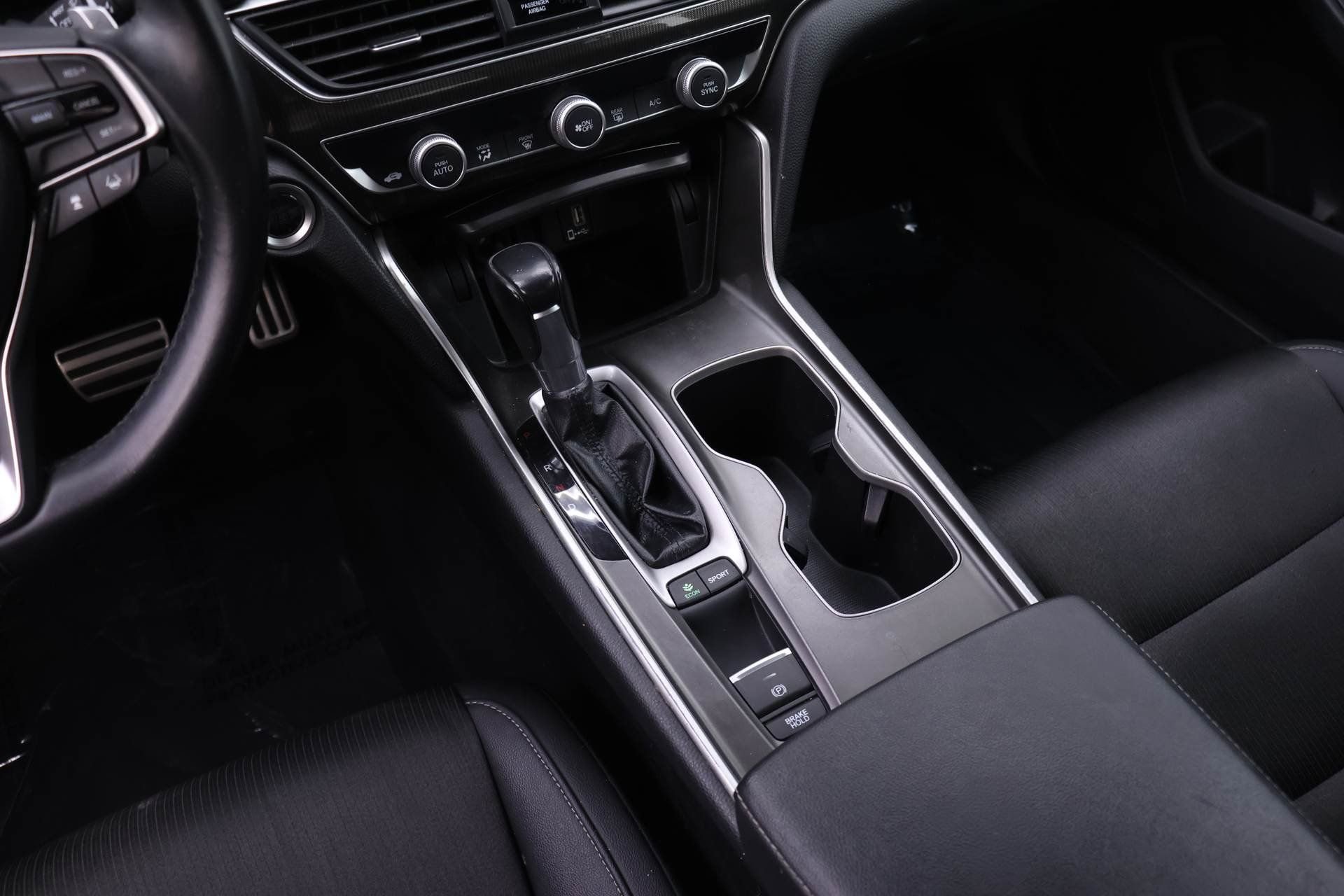 Used 2019 Honda Accord Sport image 12