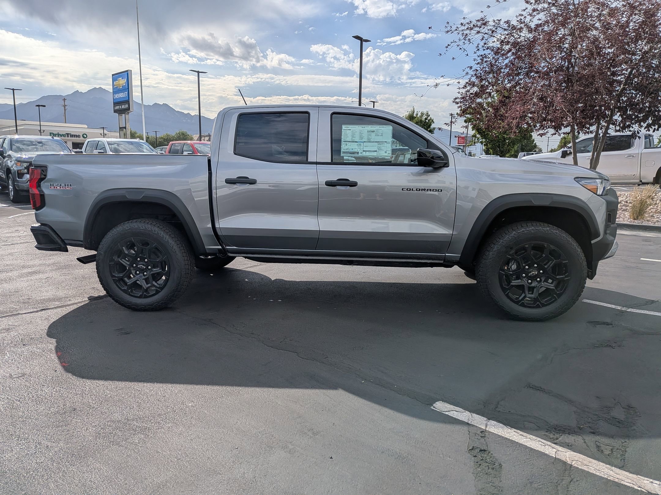 New 2026 Chevrolet Colorado Trail Boss video 2