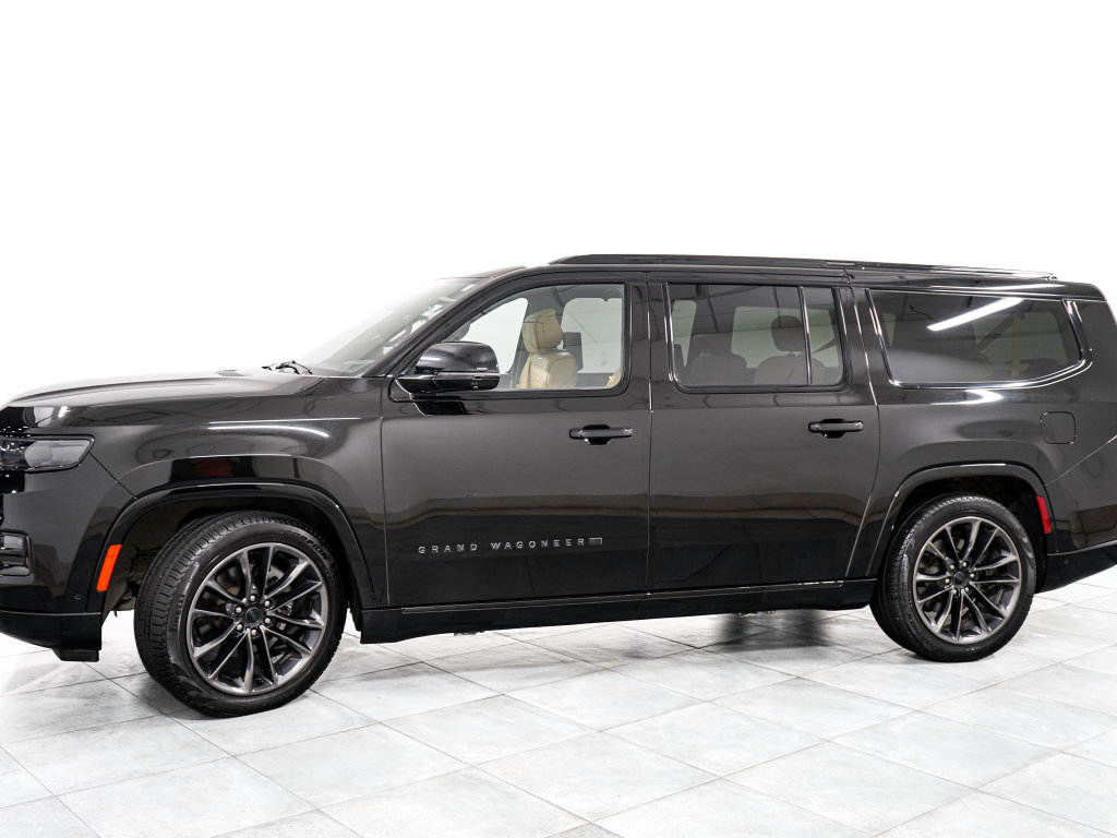 Used 2025 Jeep Grand Wagoneer L Series III w/ Rear Seat Video Group 1 AWD/4WD image 4