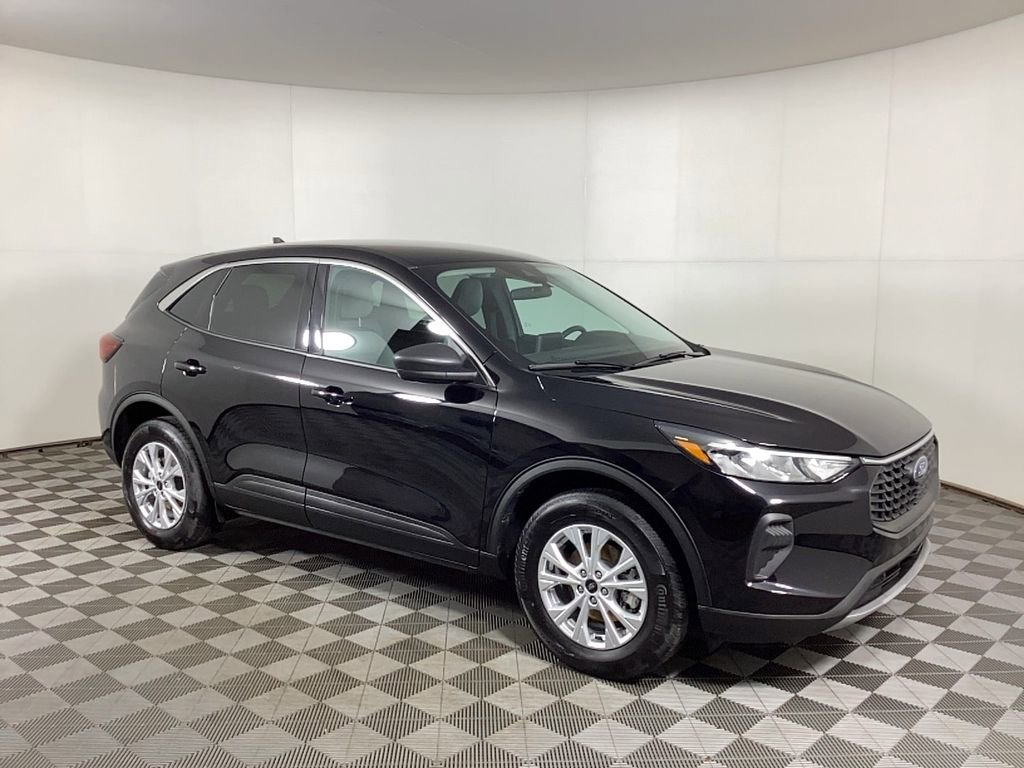 Used 2023 Ford Escape Active