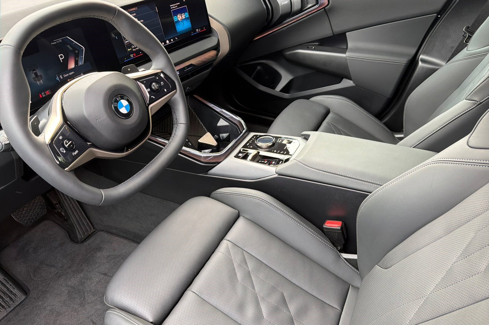 Used 2025 BMW X3 xDrive30i w/ Convenience Package image 11