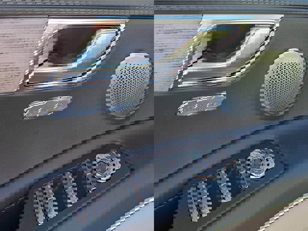 New 2026 Genesis GV80 2.5T Advanced image 32