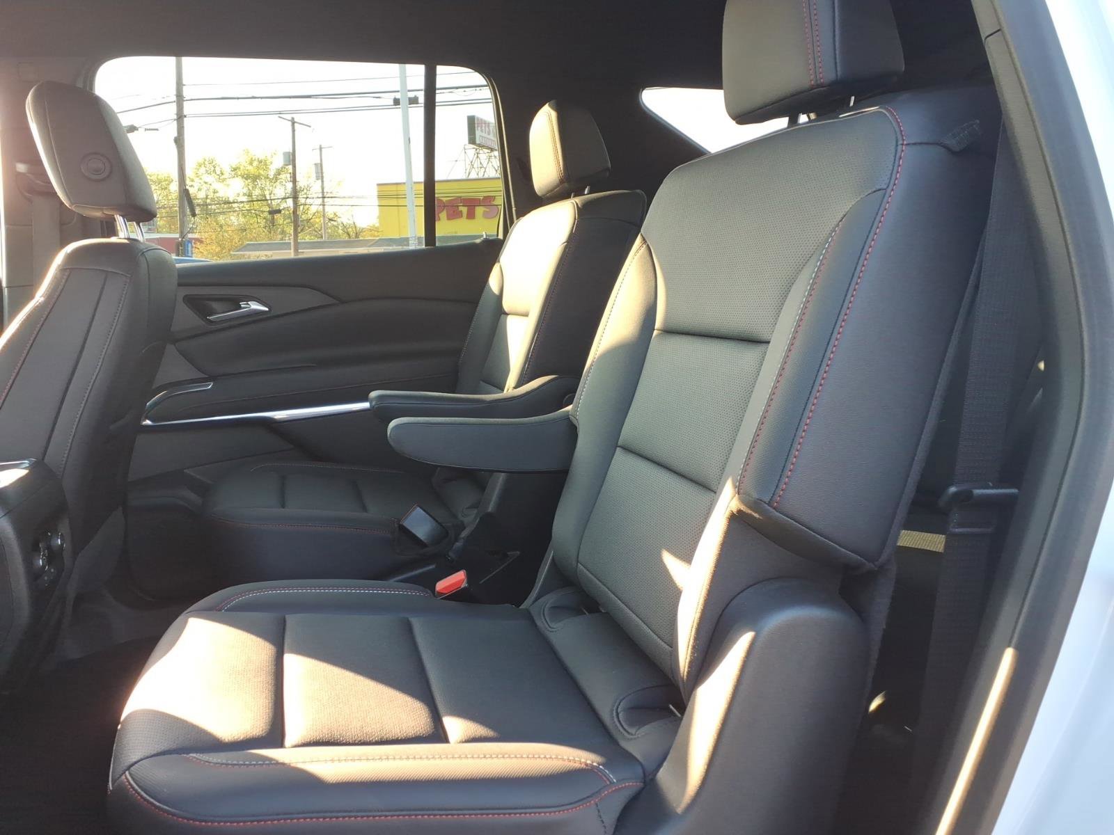 Certified 2025 Chevrolet Traverse Z71 w/ Driver Confidence Package AWD/4WD image 21