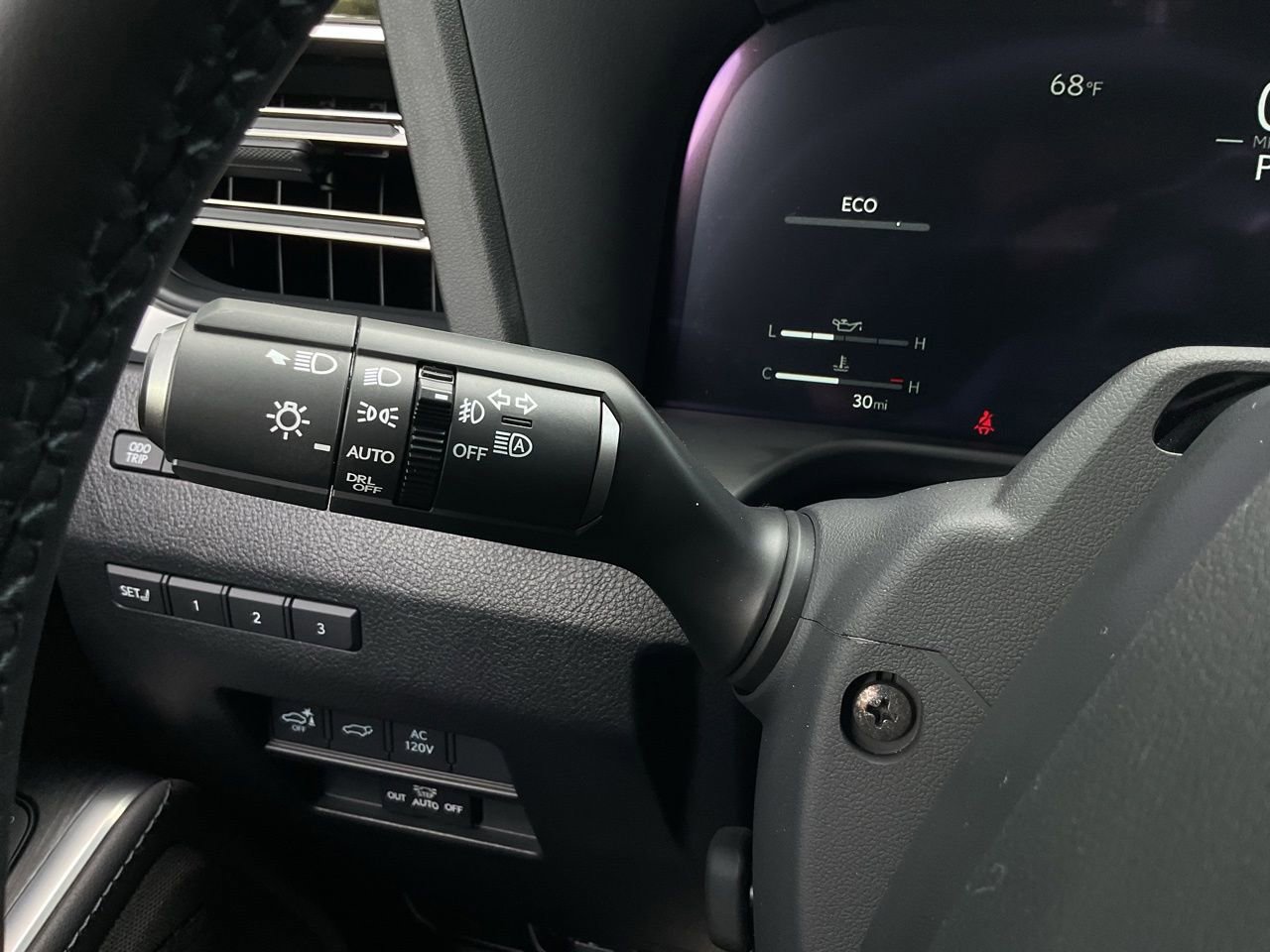 Used 2024 Lexus GX 550 w/ Accessory Package (Z1) AWD/4WD image 42