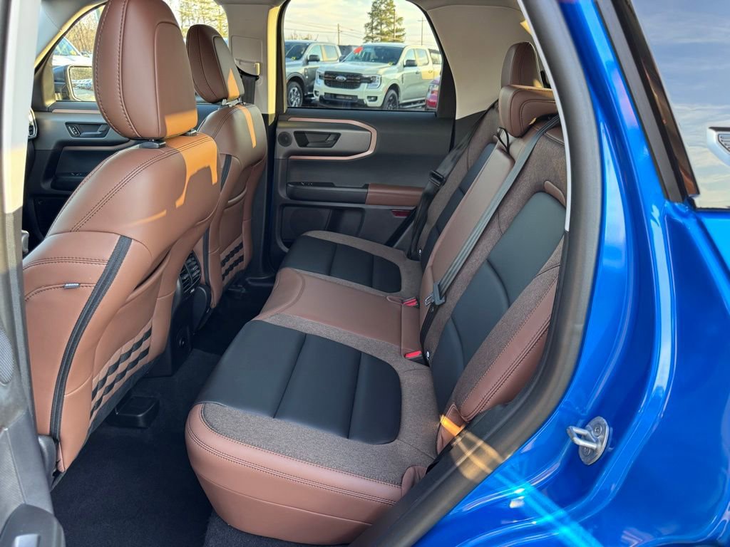 Used 2025 Ford Bronco Sport Outer Banks w/ Outer Banks Tech Package+ AWD/4WD image 31