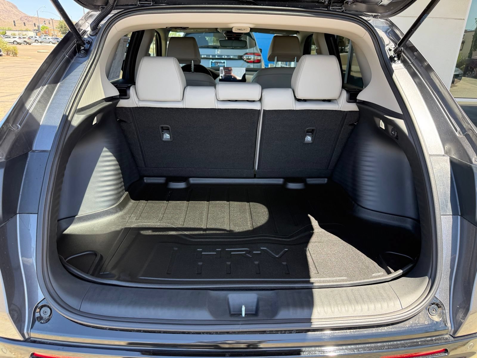 New 2027 Honda HR-V EX-L image 40