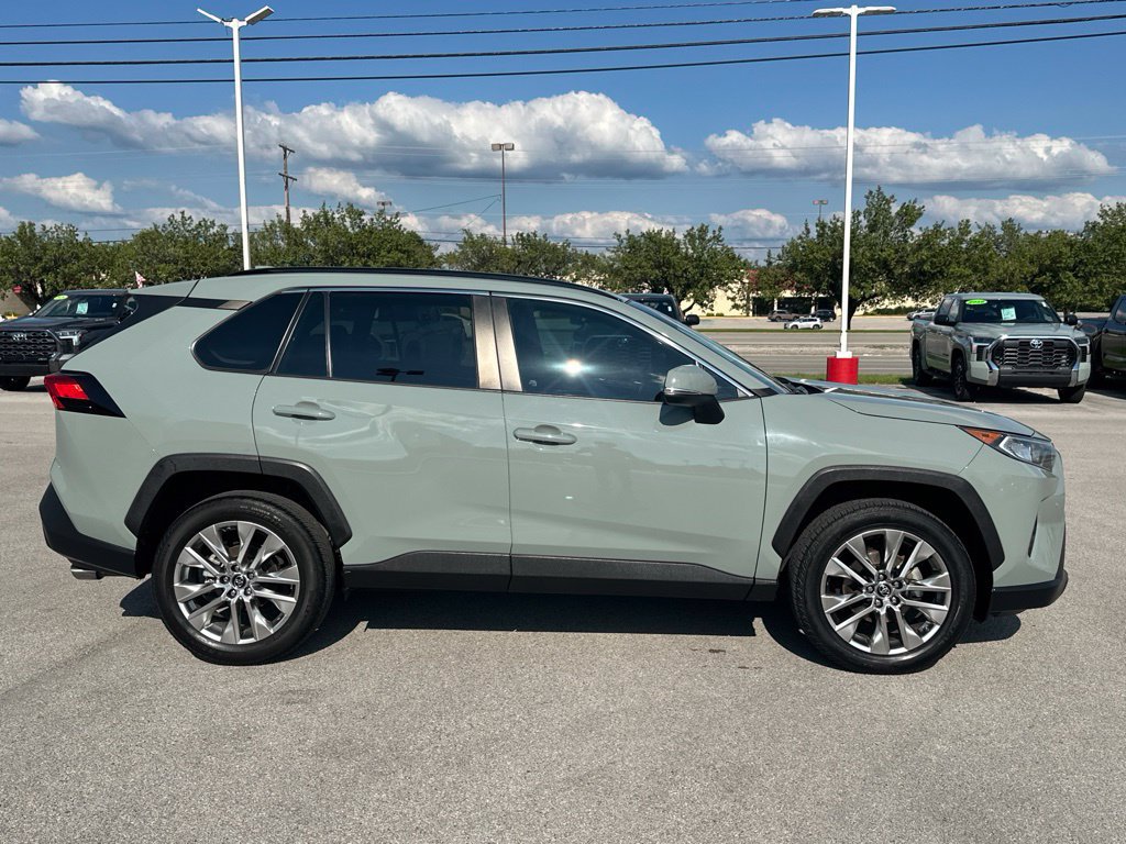 Certified 2019 Toyota RAV4 XLE Premium w/ Advanced Technology Package FWD image 8